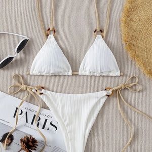 NWT🔥White Bikini Set